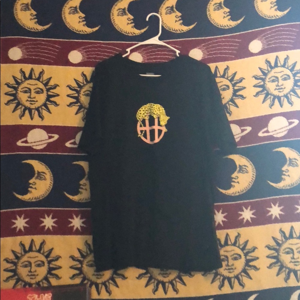 HUF jaguar logo, great condition never been worn